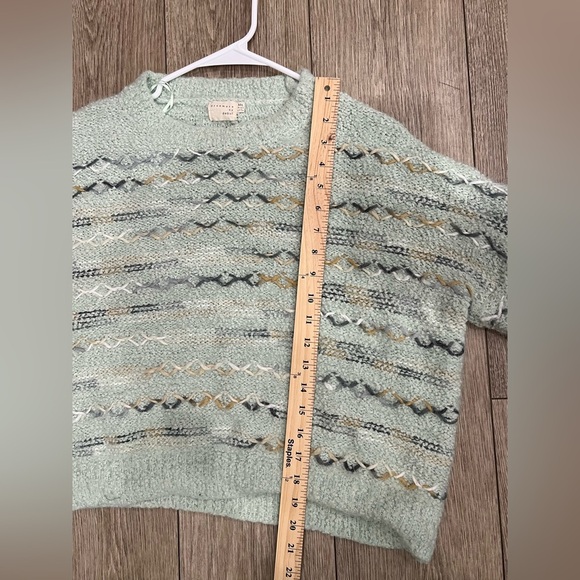 Mint Green M/L Crew Neck Sweater with Fluffy Texture - Picture 8 of 9
